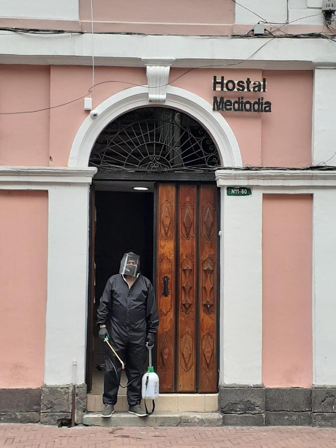 Hostal Mediodia Hostel Quito Exterior photo